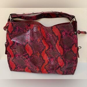 Stuart Weitzman Red snake-skin print Tote‎ bag